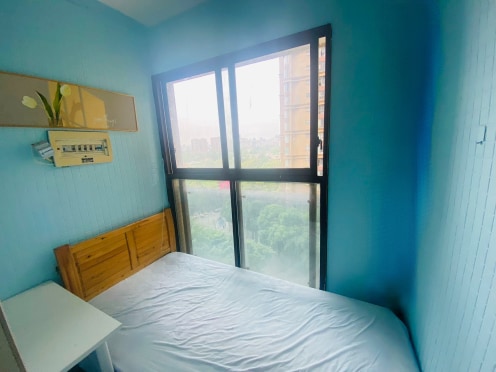 合租·望江橡树林一期 5居室 西北卧