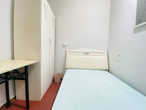 合租·三洲娇子苑 5居室 北卧