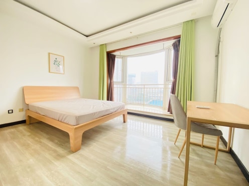 合租·建银大厦 5居室 东南/南卧