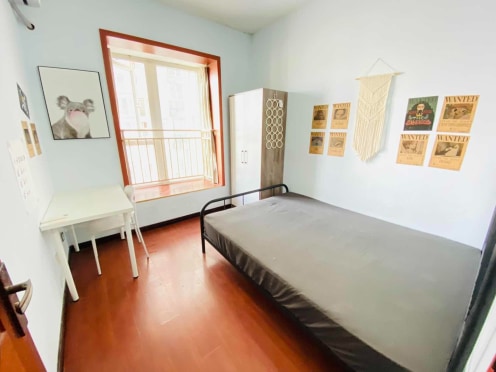 合租·建银大厦 5居室 东北卧