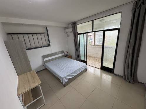 合租·中央花园二期 5居室 南卧