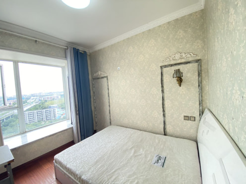 合租·蓝光富丽城 3居室 南卧