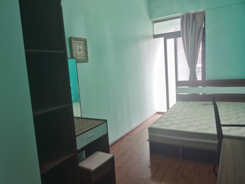 合租·翡翠海湾 5居室 西南卧