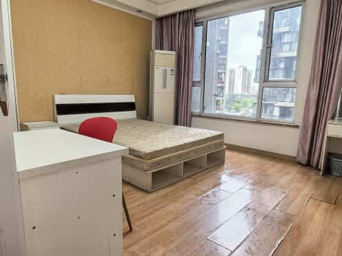 合租·西岸观邸 5居室 东南卧