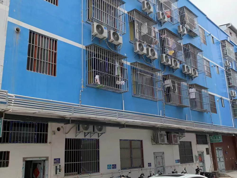 金象四区店