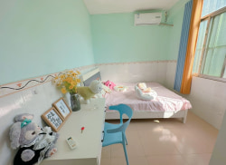 独栋·新利江公寓 秀厢大道店 H高新区 中关村 欧洲风情小镇  一房一厅 押一付一 没中介 民用水电 1室1厅_利江公寓租房