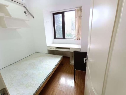 合租·领馆国际城 3居室 南卧