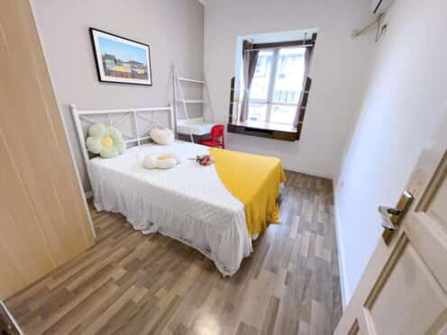 合租·华阳滨河花园 3居室 南卧