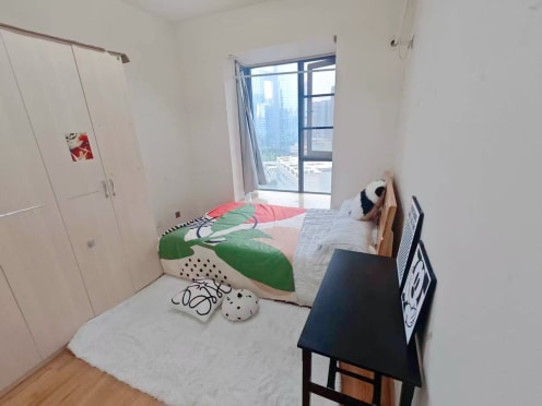 合租·盛南领地 3居室 南卧