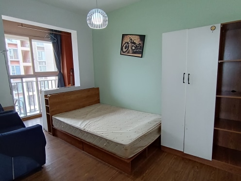 合租·沙河云景湾 3居室 东南卧