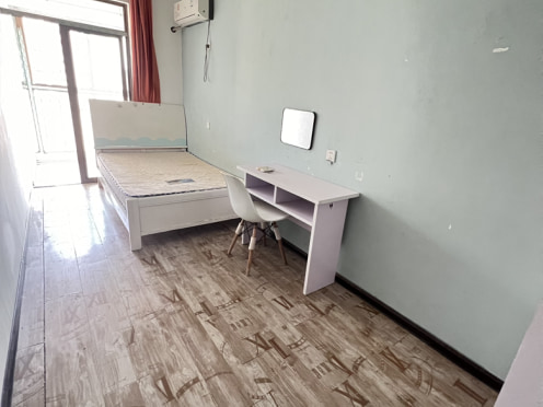 合租·香樟鑫都 5居室 南卧