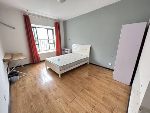 合租·银桂苑 5居室 南卧