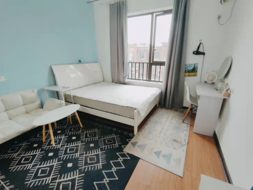 合租·绿地公馆 5居室 南卧