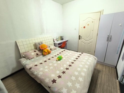 合租·世茂铂翠湾 4居室 南卧