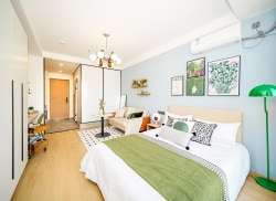 独栋·柚米寓 义乌宝龙世家 义乌市吉利制造基地 首次出租 新店开业租金95折、近宝龙广场 1室1厅_美的·宝龙世家租房