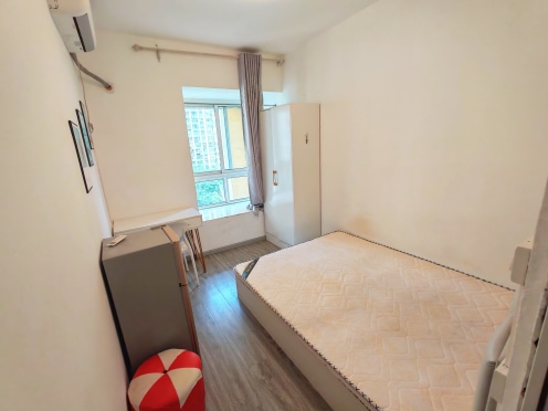 合租·果壳里的城 3居室 南卧