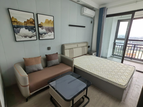 合租·金沙湖畔 3居室 东卧