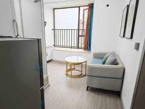 合租·越鞠苑 4居室 东卧