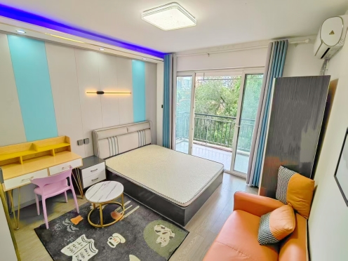 合租·蓝光圣菲TOWN城 3居室 南卧