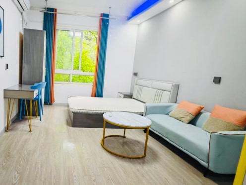 合租·西财学府尚郡 3居室 南卧