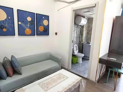 合租·洲际健康城 3居室 南卧