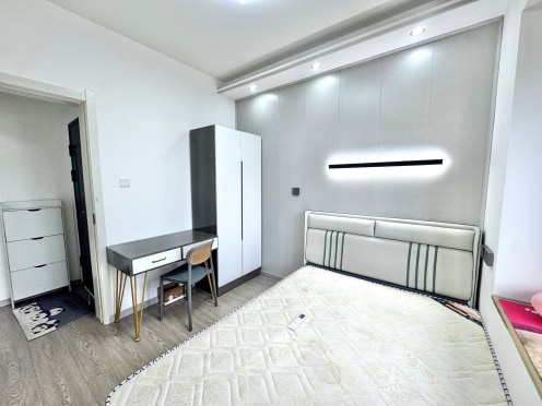 合租·金沙湖畔 4居室 南卧