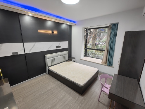 合租·贵通御苑枫景 3居室 南卧