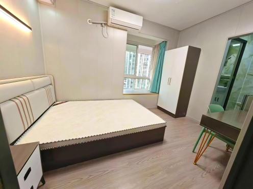 合租·公园大道 4居室 南卧