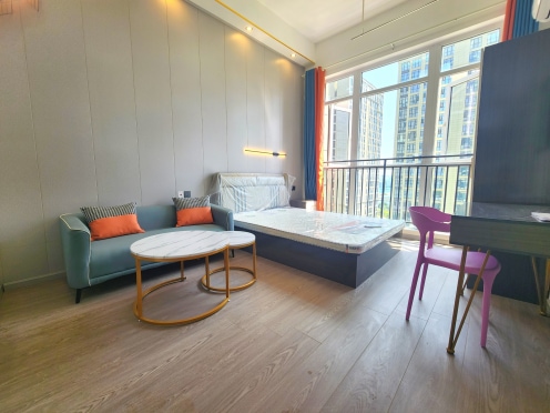 合租·洲际健康城 3居室 南卧