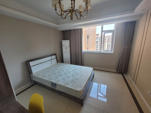 合租·明信城B区 5居室 南卧