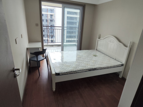 合租·鑫苑悦秀名家 5居室