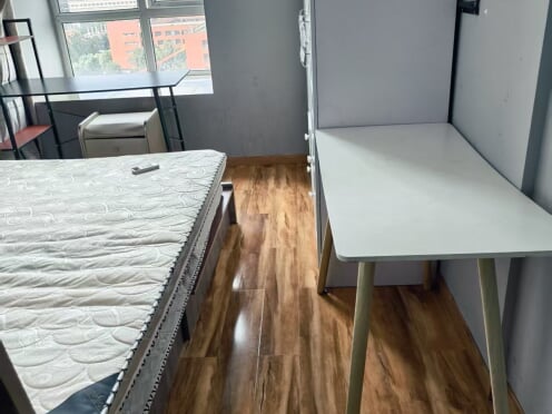 合租·中铁丽景书香 4居室 南卧