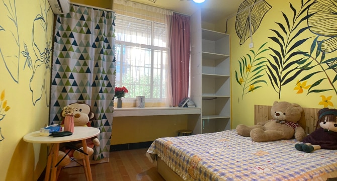 湖北美术学院（藏龙岛店）