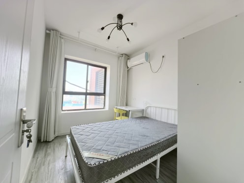 合租·朝阳河花苑 4居室 南卧