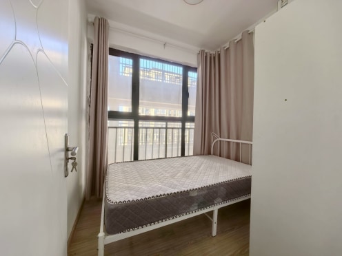 合租·中海珑湾锦园 3居室 北卧