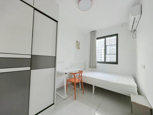 合租·九盛花园 4居室 北卧