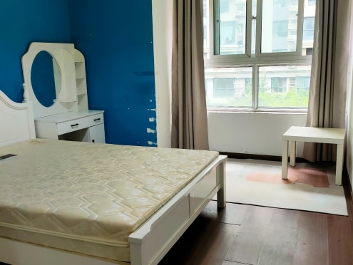 合租·双玺 5居室 东南卧