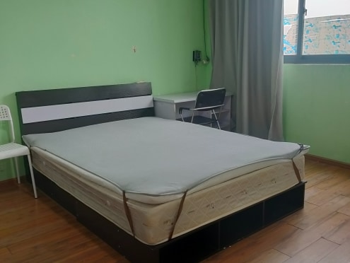 合租·元益花园 5居室 南卧