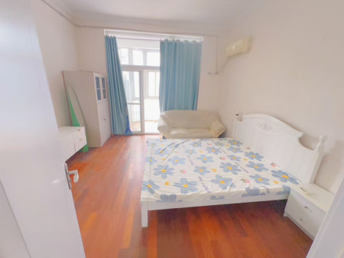 合租·时代花园 4居室 南卧