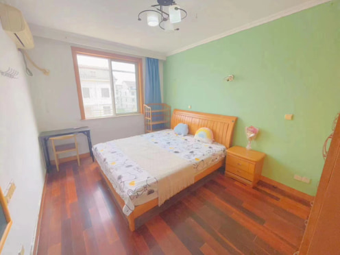 合租·东浜新苑南区 5居室 南卧