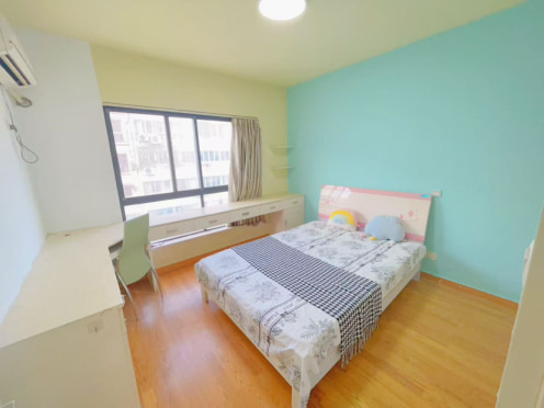 合租·馨泰花苑 4居室 东北卧