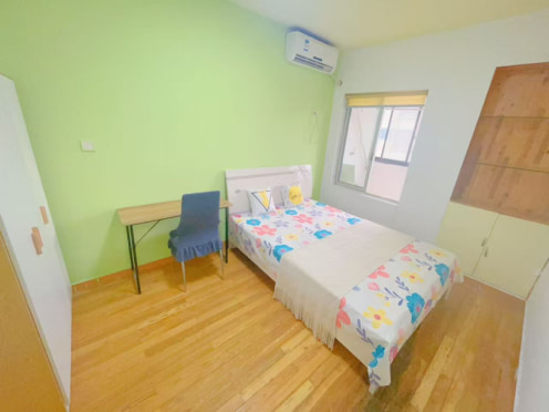 合租·馨泰花苑 4居室 南卧