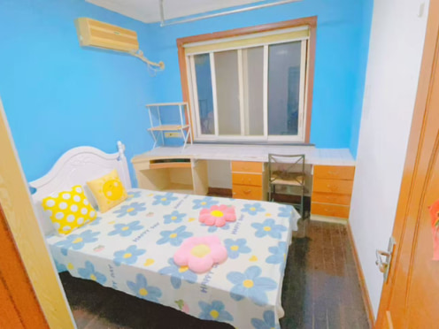 合租·金之枫花园 4居室 西/北卧