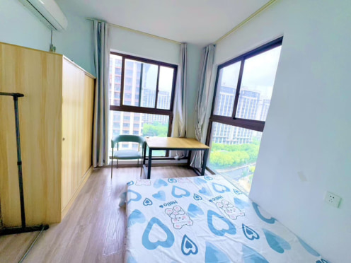 合租·锦悦湾雅园 5居室 东北卧