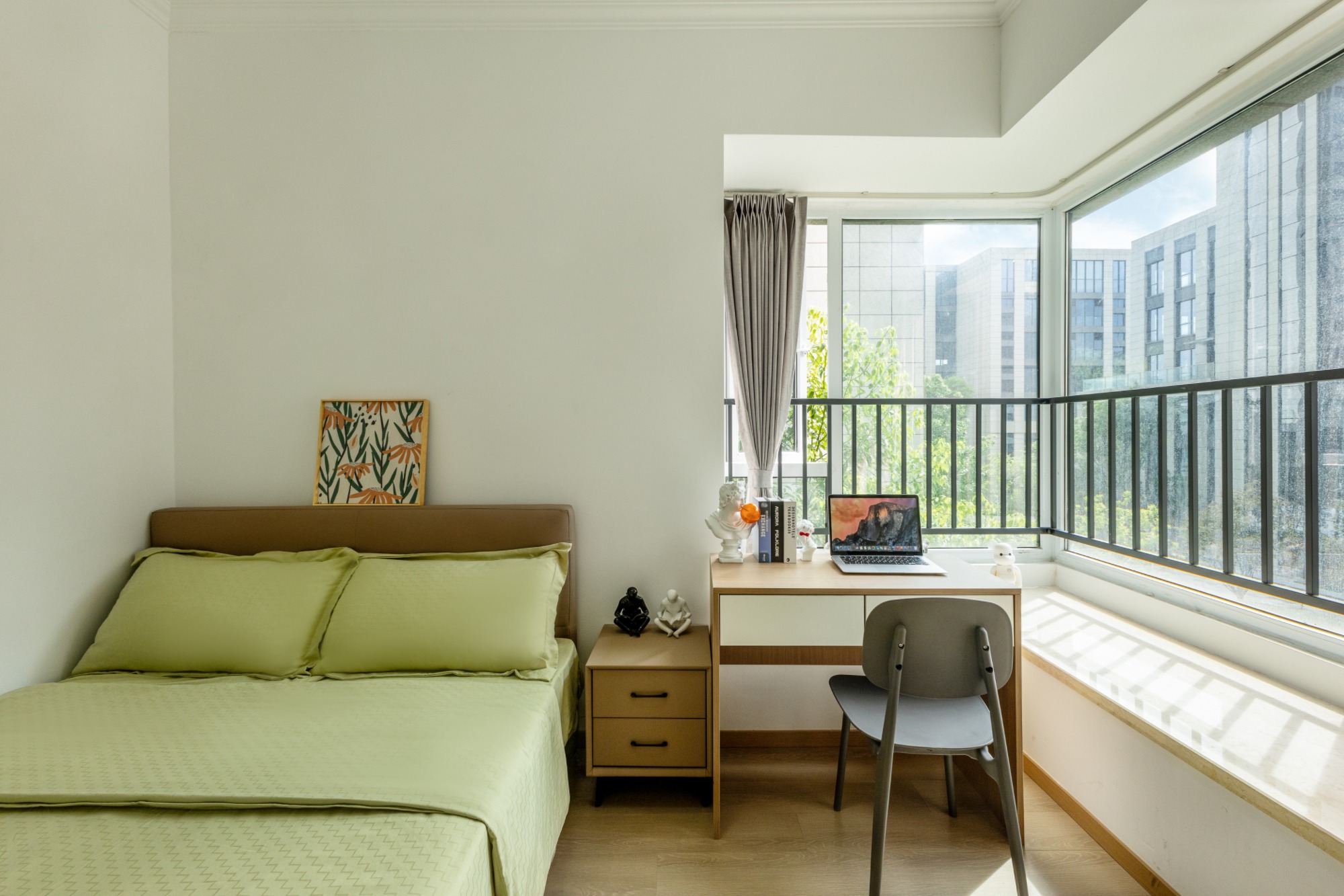 精选公寓·龙湖冠寓