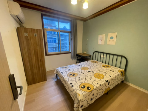 合租·武汉铁路大东门住宅小区 4居室 东卧
