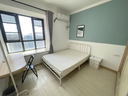 合租·群建星城 4居室 南卧