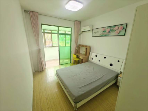 合租·狮城公寓(书城路) 4居室 东/南卧