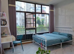 独栋·艾米阳光公寓 馨悦尚居店 6A小屯地铁站！金泰国际！黄土坡立交桥！全景落地窗！整租直租 1室1厅_广基馨悦尚居租房