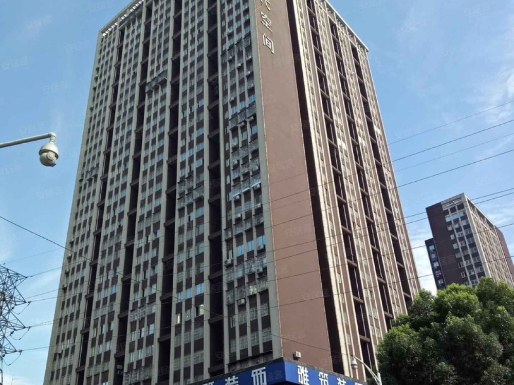 建鸿达现代空间